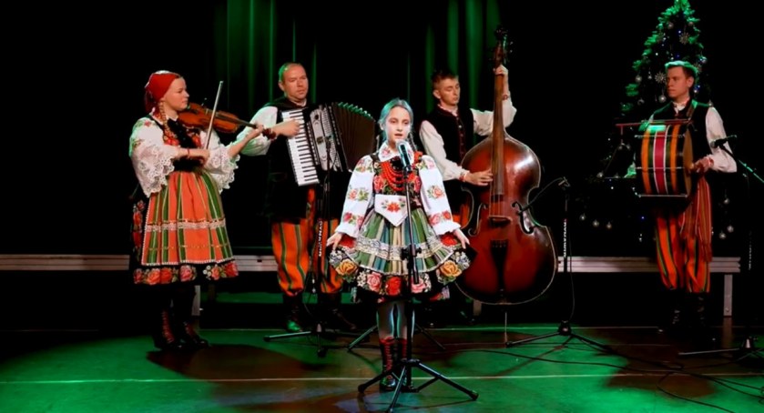 XIX Festiwal Kolęd i Pastorałek - Domaniewice 2022. Przedstawicielki Koderek z nagrodami!