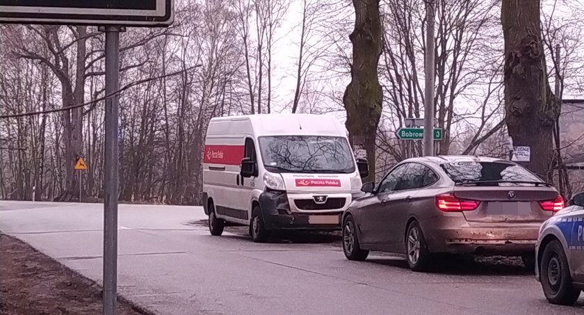 Kolejna kolizja w Mysłakowie