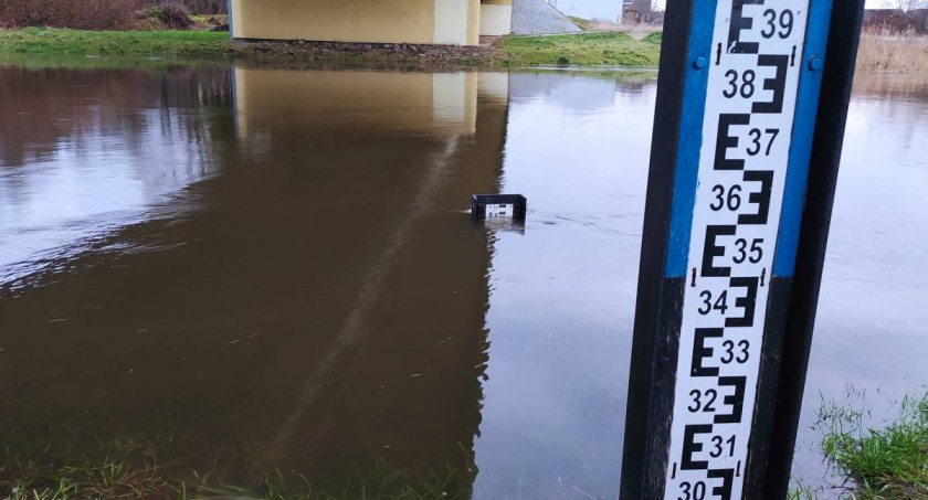 Aktualna sytuacja hydrologiczna w dorzeczu Bzury