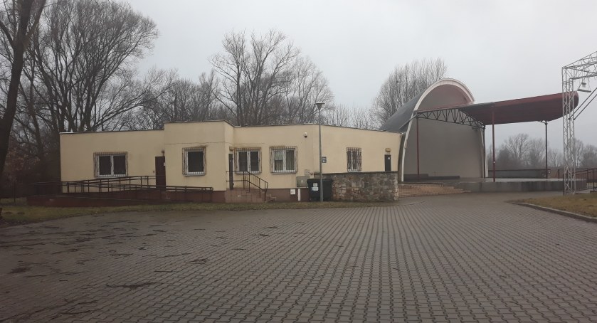Łowicz. Bezpłatna pomoc dla osób doświadczających przemocy oraz uzależnionych od narkotyków