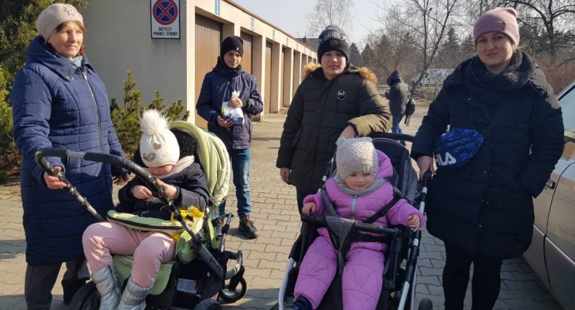 Ukraińskie rodziny zakwaterowane w Łowiczu zaczynają powoli wracać do normalności (foto)