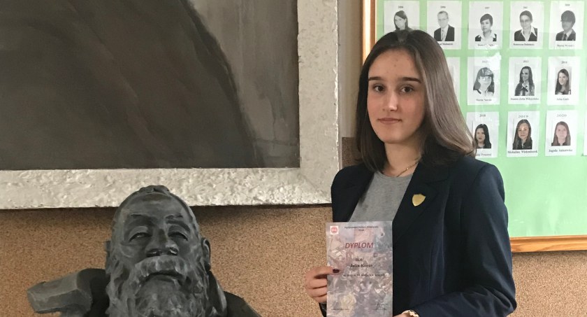 Sukces uczennicy I LO w Ogólnopolskim Konkursie Historycznym KRĄG