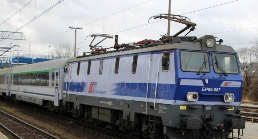  Pociągi PKP Intercity nie przez Sochaczew lecz przez Skierniewice! Powodem prace na łowickim odcinku! 