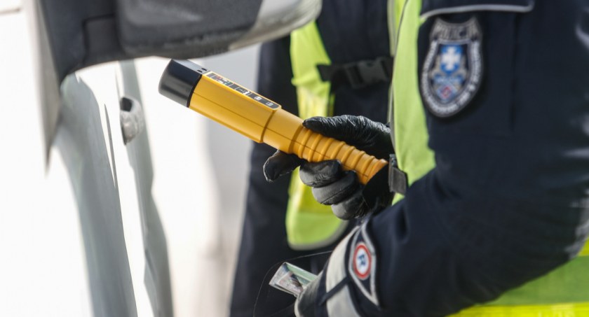 Jazda pod wpływem alkoholu przyczyną kolizji w Goleńsku