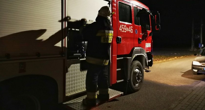 Łyszkowice. Pożar sadzy w kominie
