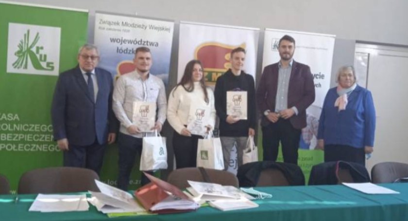 Uczeń ze Zduńskiej Dąbrowy z pierwszym miejscem w województwie