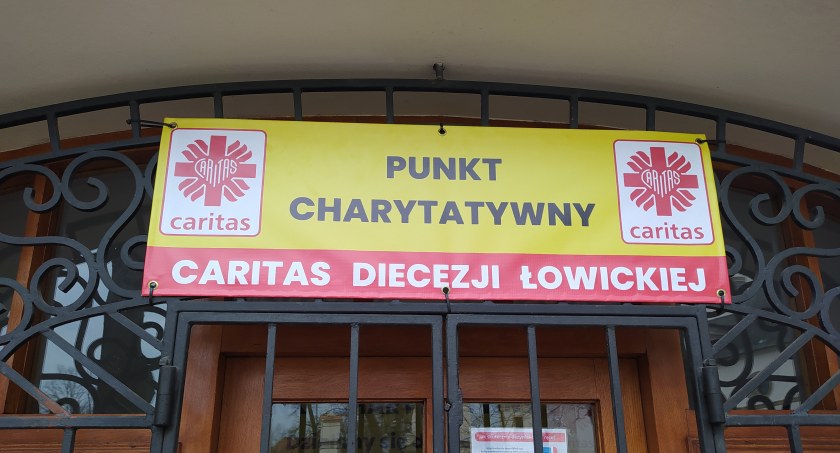 Łowicz. Caritas otworzył punkt charytatywny
