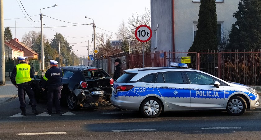Łowicz. Doszło do kolizji na ul. Bolimowskiej