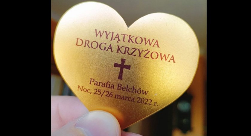 Parafie w Kiernozi i Bełchowie organizują nocną drogę krzyżową w terenie