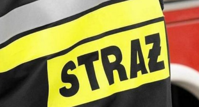Bobrowniki. Strażacy pomogli w otwarciu mieszkania. Na pomoc niestety było za późno
