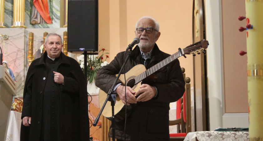 Łyszkowice. Koncert Jana Pietrzaka. Muzyczna dedykacja dla prezydenta Ukrainy (foto, film)