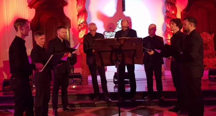Koncert pasyjny JERYCHO w łowickim muzeum (foto, film)