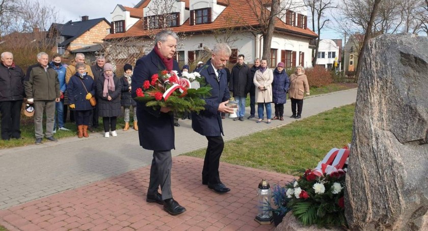 Władze miasta pamiętały o rocznicy katastrofy pod Smoleńskiem (foto, film)