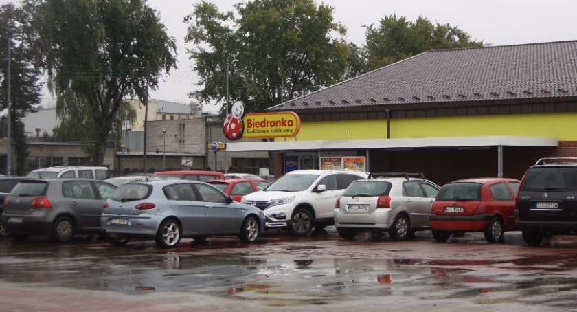 Markety przed Wielkanocą będą czynne nawet do północy!