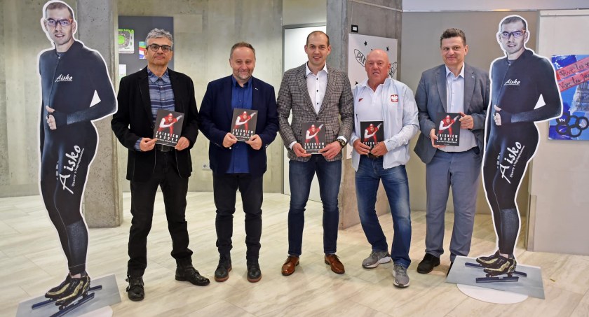 Promocja książki „Zbigniew Bródka. Najszybszy strażak świata” w PKOl. Zobacz fragmenty biografii (foto)