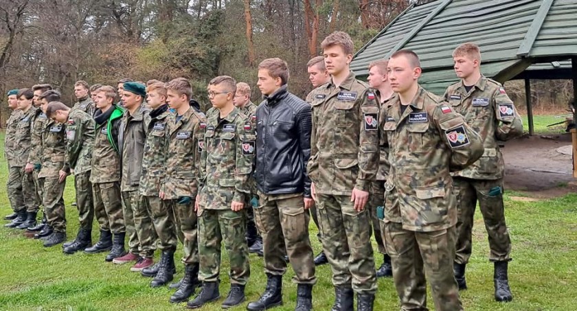 ZSP 1. Piknik Grupy Mundurowej z okazji Dnia Ziemi (foto)
