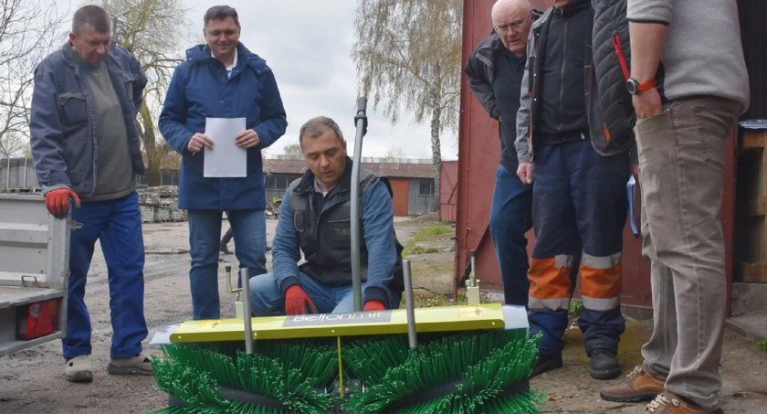 ŁSM kupiła nowe maszyny komunalne (foto)