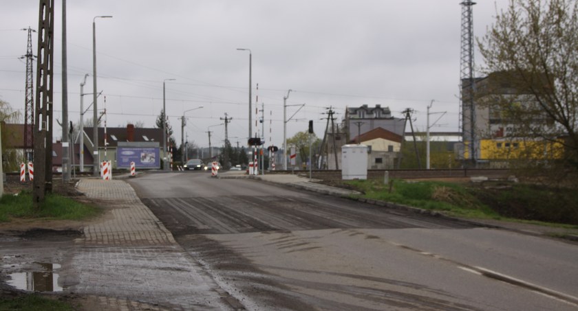 Łowicz. Trakcja zamknie ul. Klickiego - NOWY TERMIN