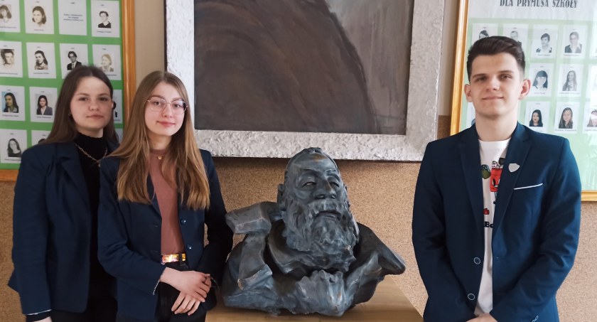 Sukces uczniów I LO w Ogólnopolskim Konkursie Logicznego Myślenia