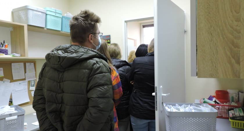 Studenci pielęgniarstwa z Żyrardowa odwiedzili łowicki Zakład Karny