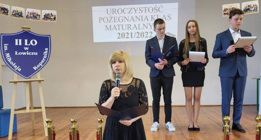 II LO pożegnało oficjalnie tegorocznych maturzystów (foto, film)