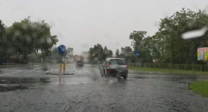 Nadciągają burze z gradem! IMGW wydał alert pierwszego stopnia 