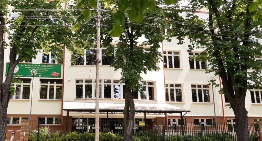 IV Liceum Ogólnokształcące zaprasza w roku szkolnym 2022/2023