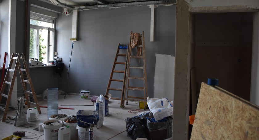 Trwa modernizacja pracowni RTG w łowickim szpitalu (foto)
