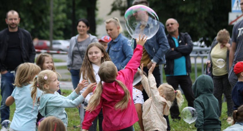 Zbliża się Festiwal Baniek Mydlanych oraz Kolor Fest w Łowiczu