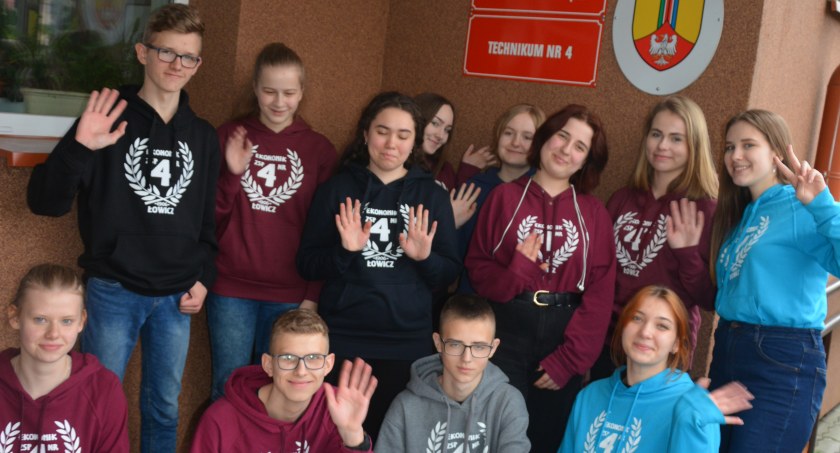 ZSP nr 4 w Łowiczu zaprasza Ósmoklasistów do klasy kształcącej w zawodzie: Technik rachunkowości 