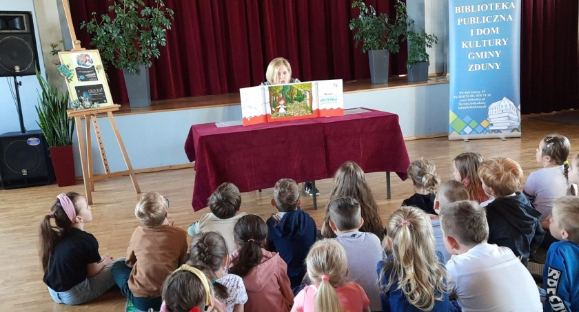 Zduny. Jak najmłodsi obchodzą Tydzień Bibliotek? (foto)