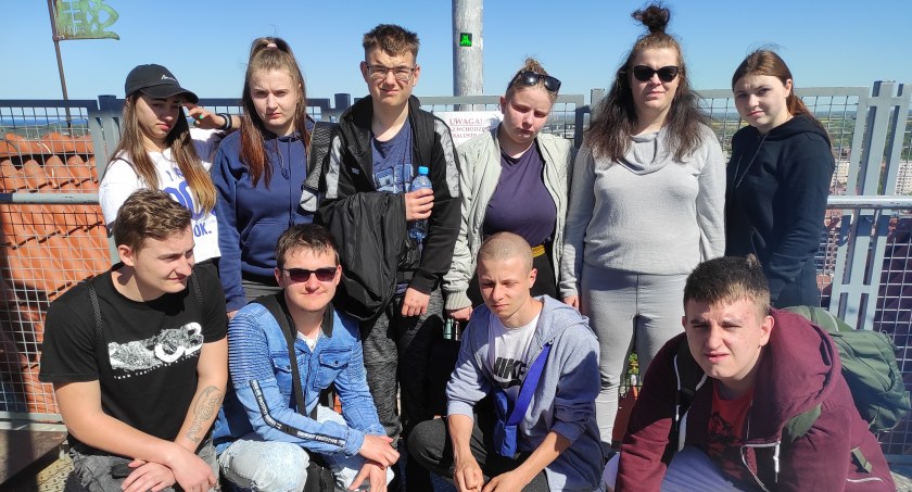 Młodzież ze Specjalnego Ośrodka Szkolno-Wychowawczego w Łowiczu odwiedziła Pomorze (foto)