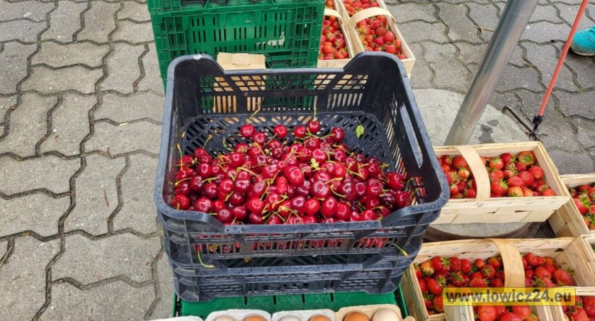 Pierwsze czereśnie pojawiły się na łowickiej targowicy