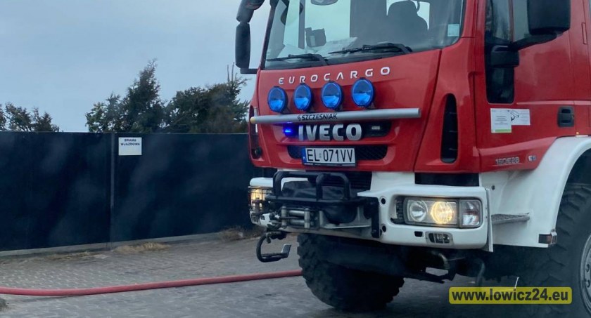  Palił się nagrobek na cmentarzu katedralnym 