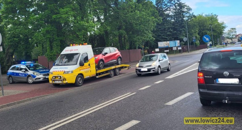 Łowicz. Kolizja na feralnym skrzyżowaniu przy Medyku (foto)