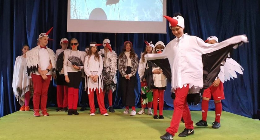 Ptasia Rewia Mody w łowickiej Dwójce (foto)