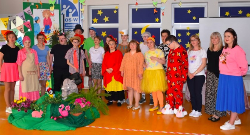 Święto Specjalnego Ośrodka Szkolno-Wychowawczego w Łowiczu (foto)