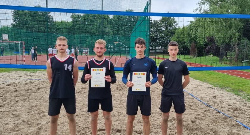 Łowickie szkoły z awansem do Finału Wojewódzkiego w Siatkówce Plażowej