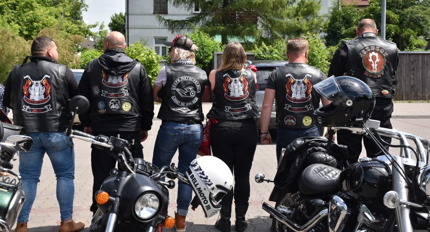 Parada motocykli i maraton zumby na rozpoczęcie lata (foto,film)