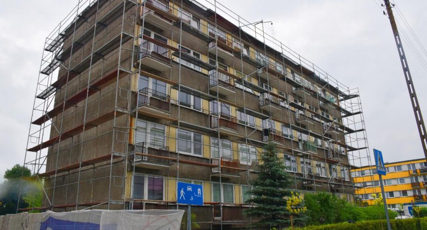 Kolejny blok ŁSM zmienia swoje oblicze (foto)