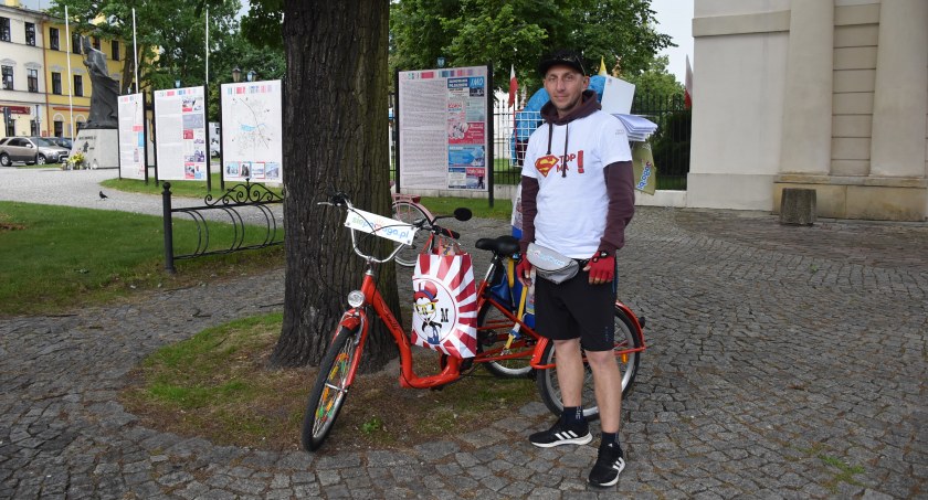 Łowicz na trasie akcji charytatywnej „Rowerem po zdrowie” (foto,film)