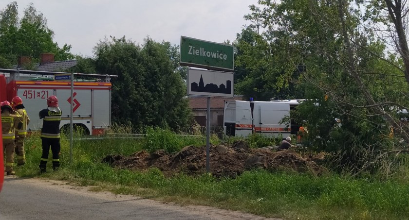 Zielkowice. Rozszczelniony gazociąg, ewakuowano mieszkańców (foto)