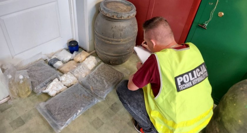 Łowicka policja przejęła ponad 20 kg narkotyków (foto)