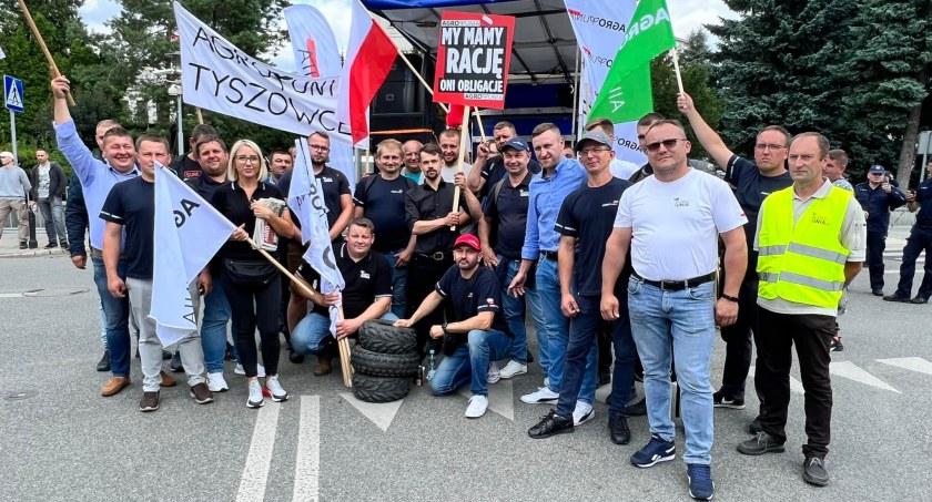 Rolnicy Agrounii protestowali w Warszawie (foto, film)