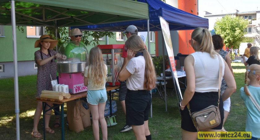 Piknik rodzinny na osiedlu Starzyńskiego
