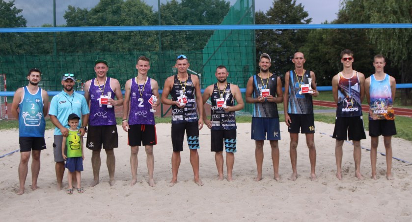 III Puchar Łowicza w siatkówce plażowej (foto, film)