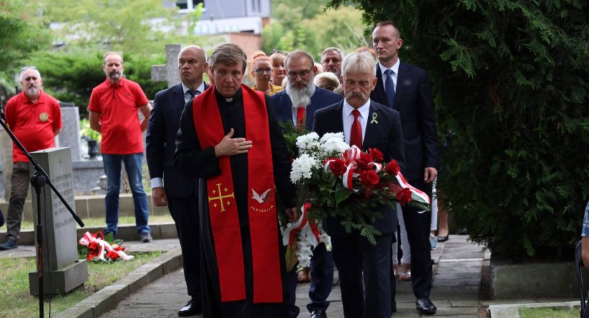 Łowicz. Obchody 78. rocznicy wybuchu Powstania Warszawskiego (foto, film)