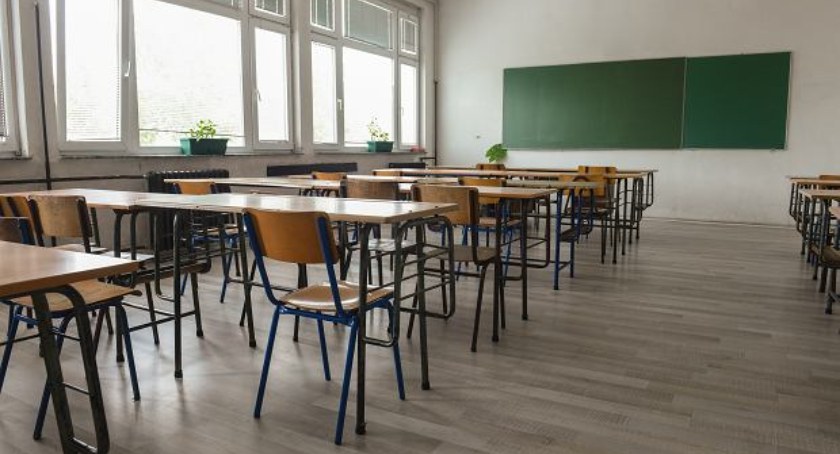 Nauka zdalna wróci przez zimno w szkołach i w przedszkolach? MEiN rozszerzył rozporządzenie. Uwzględnił w nim brak węgla i opału