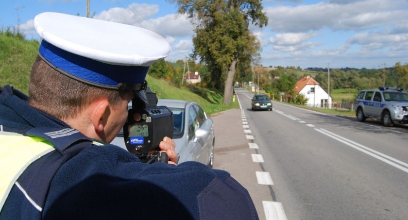 Nawet 15 pkt za jedno wykroczenie! Już od 17 września nowy taryfikator mandatów!