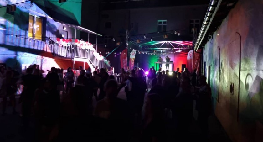 Italo disco królowało na dziedzińcu ŁOK (foto, film)